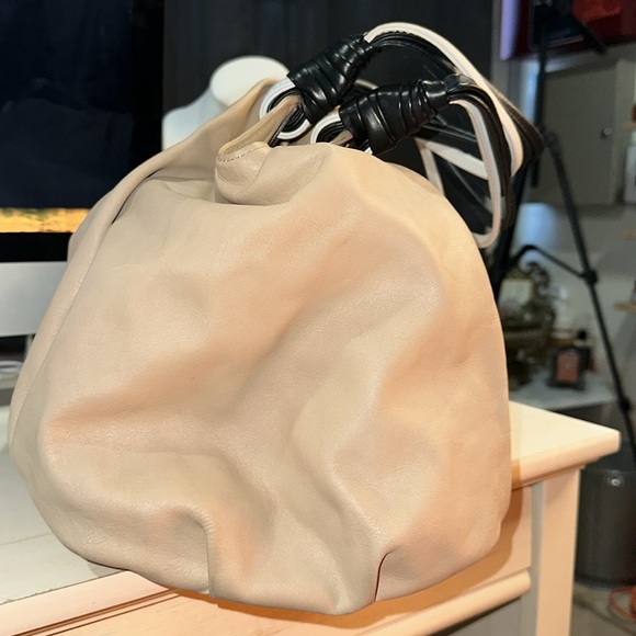 new without tags- l.a.m.p. - gwen stepanie hobo bag - Picture 4 of 16